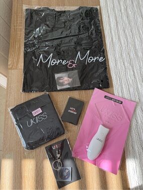 U-KISS Bundle Merch